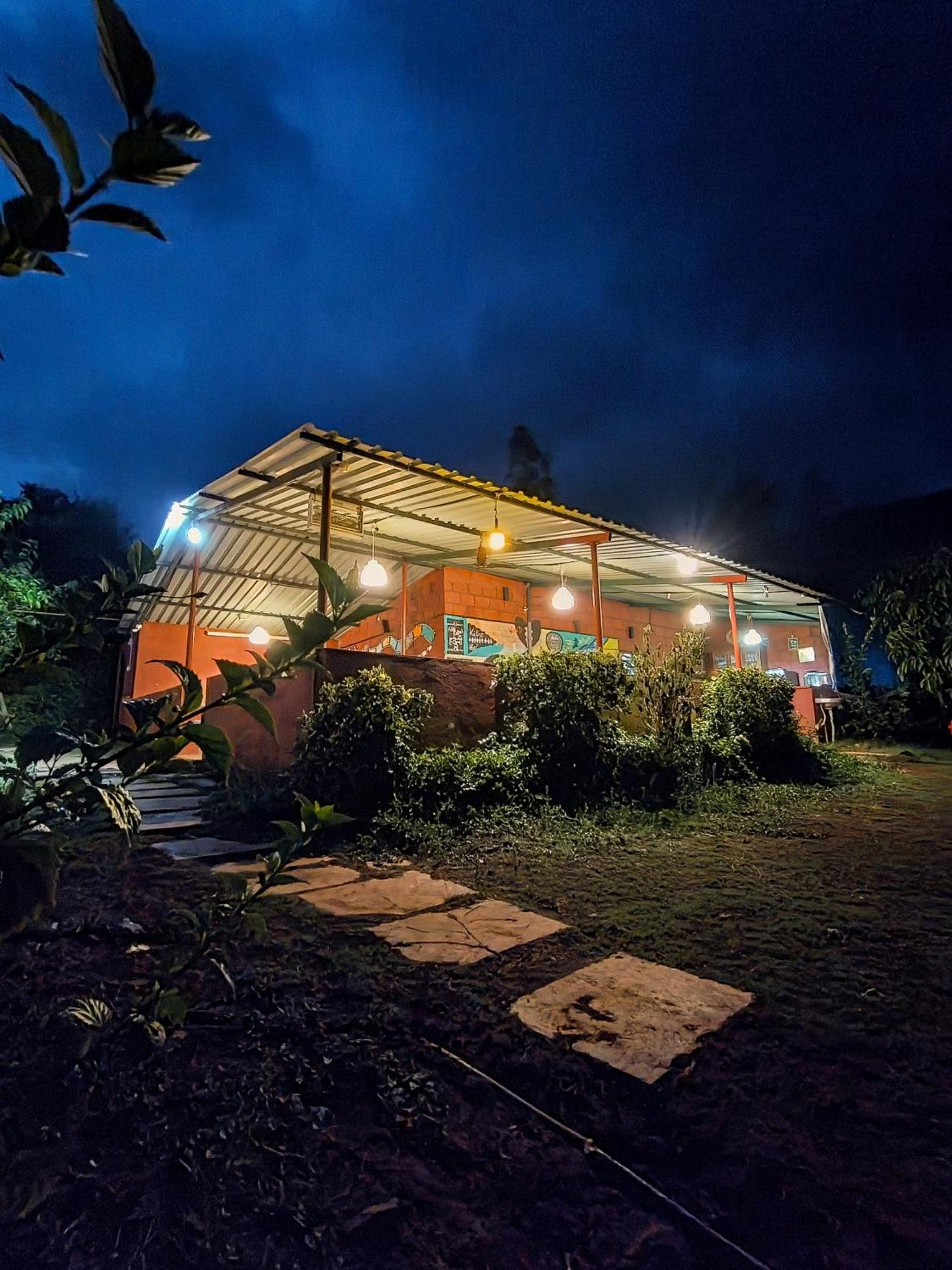 Mysticstays Resort Wai Exterior foto